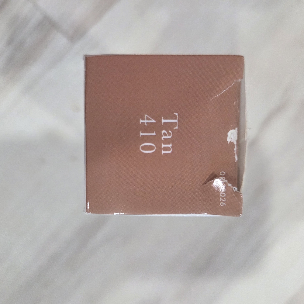 Laura Geller Double Take Liquid Foundation - Warm Tan - Picture 2 of 3